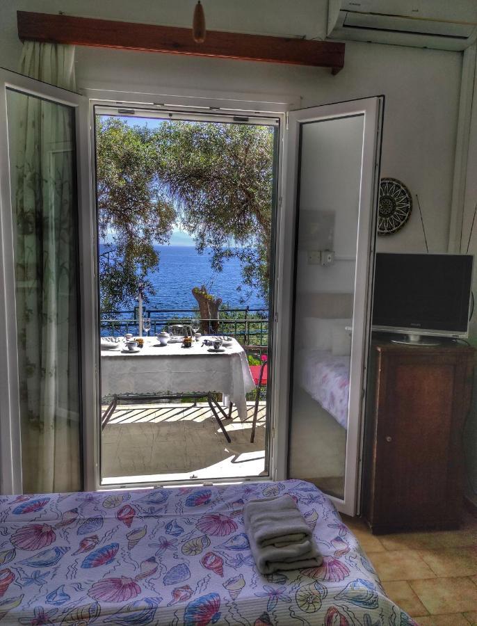 Villa Fourtuna Apartment Agios Ioannis Peristerion Exterior foto