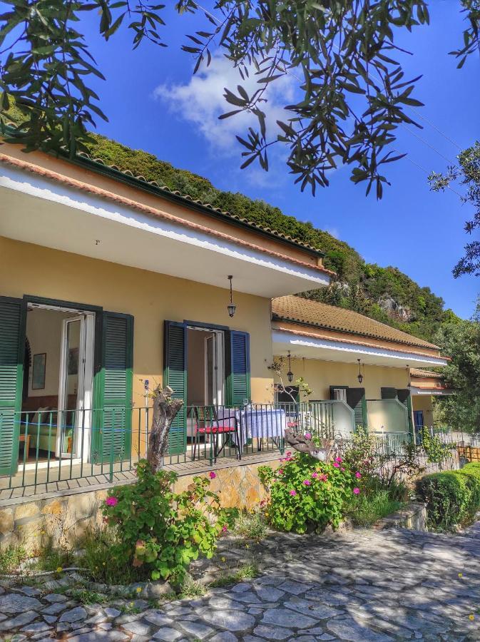 Villa Fourtuna Apartment Agios Ioannis Peristerion Exterior foto