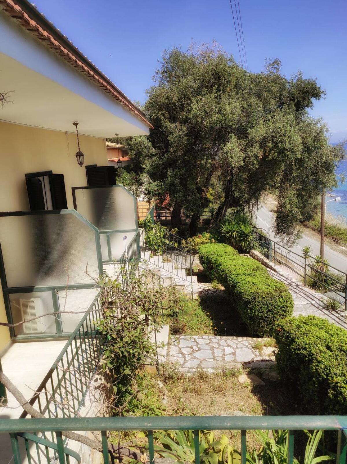 Villa Fourtuna Apartment Agios Ioannis Peristerion Exterior foto