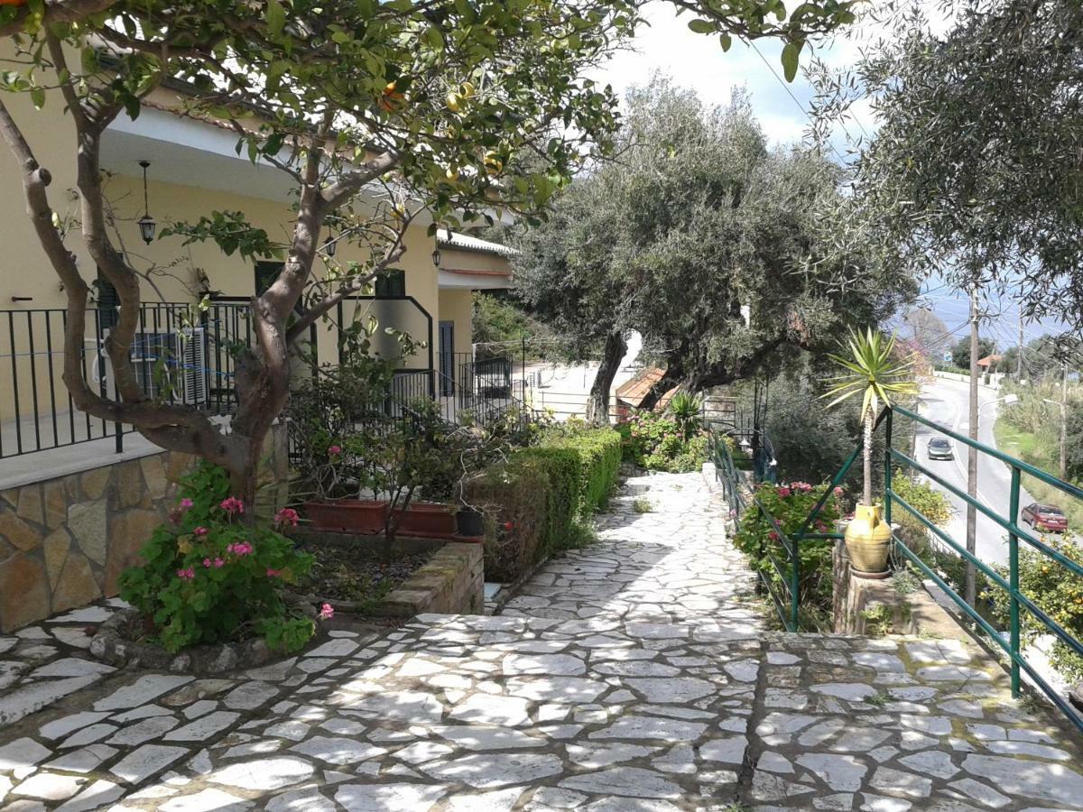 Villa Fourtuna Apartment Agios Ioannis Peristerion Exterior foto